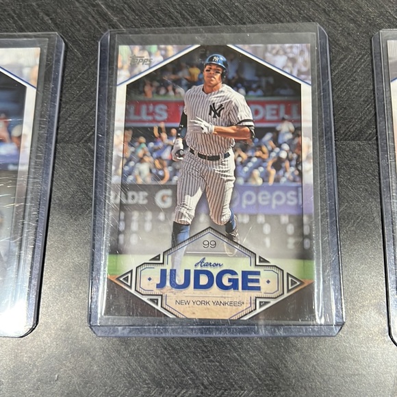 Aaron Judge - (3) Card Lot- NY Yankees - HR Record - Picture 3 of 8